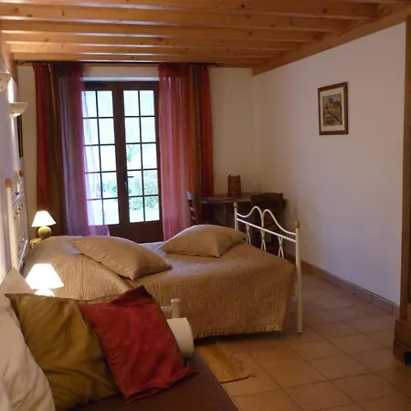 Chambre d'Hôtes La Bourdasse Loubens  Chambre photo