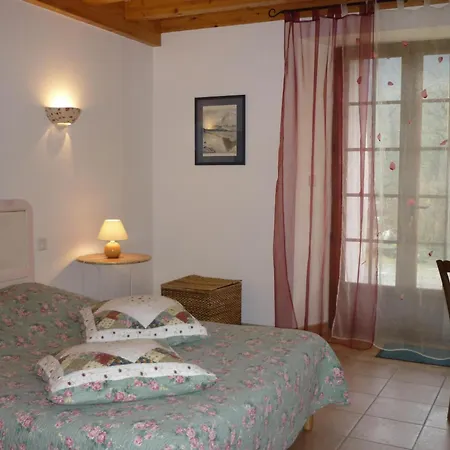 Chambre d'Hôtes La Bourdasse Loubens  Chambre photo